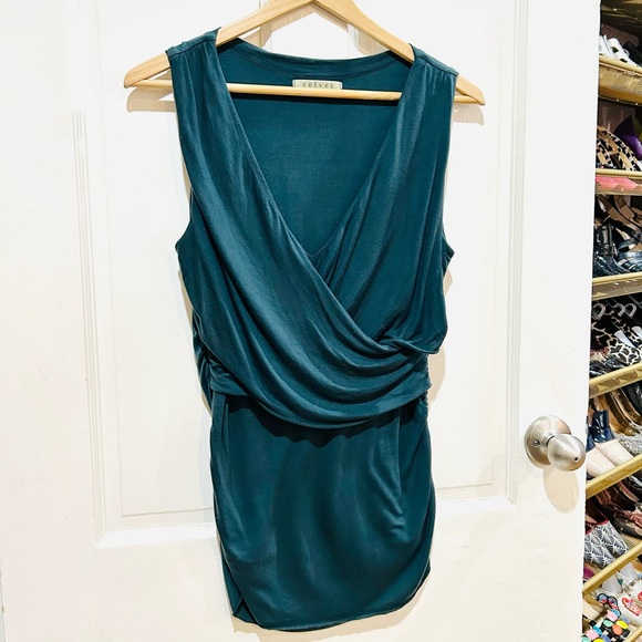 Velvet by Graham & Spencer Dark Teal Fitted Drape Neck Top Dressy Elegant Size M - Picture 2 of 6